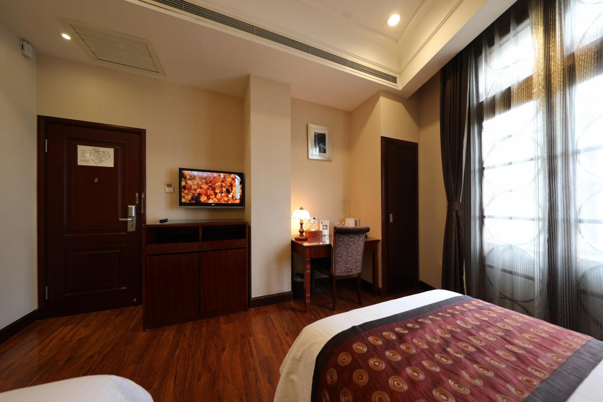 Seventh Heaven Hotel Shanghai Bagian luar foto